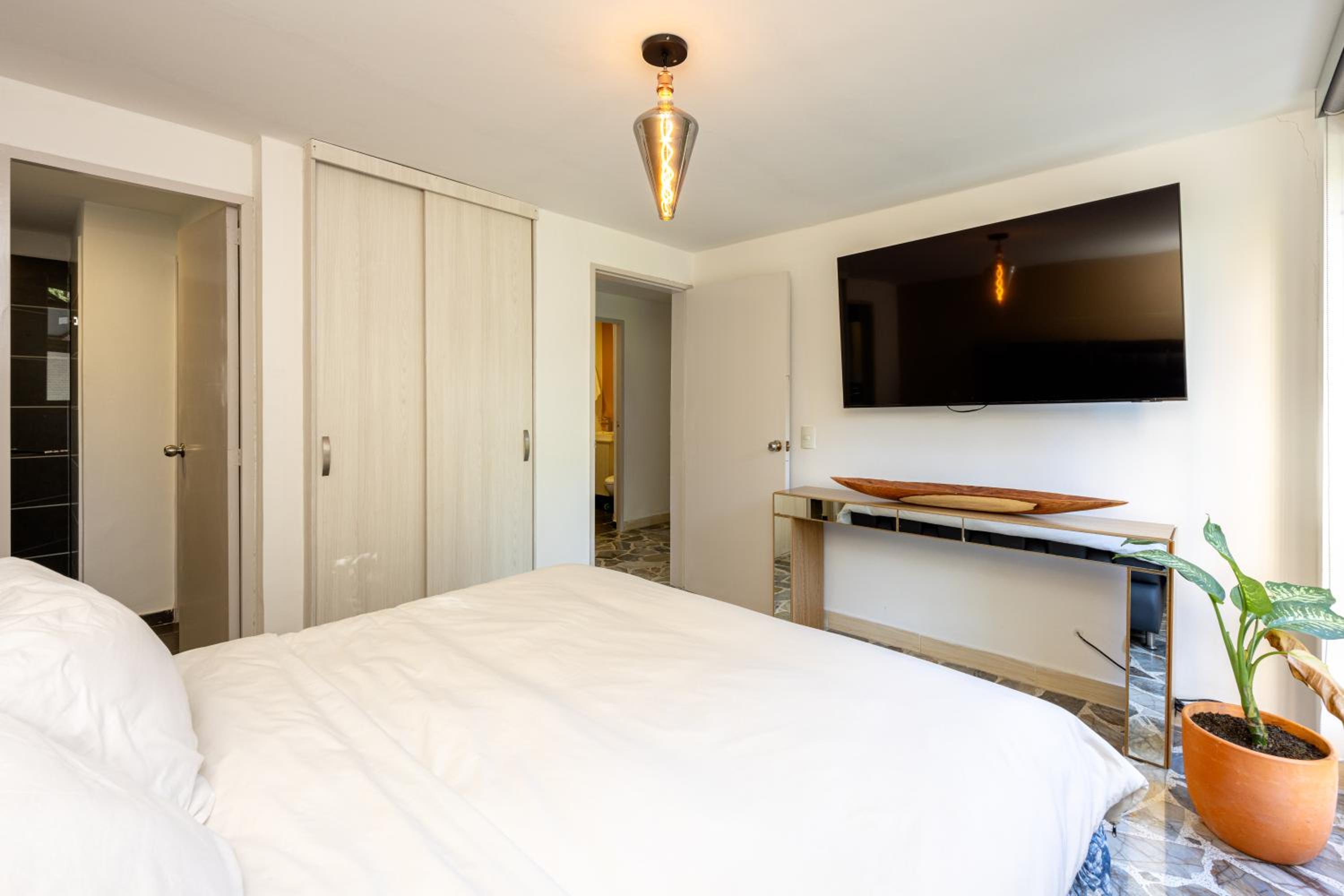 El Poblado, La Frontera (Apartamentos)