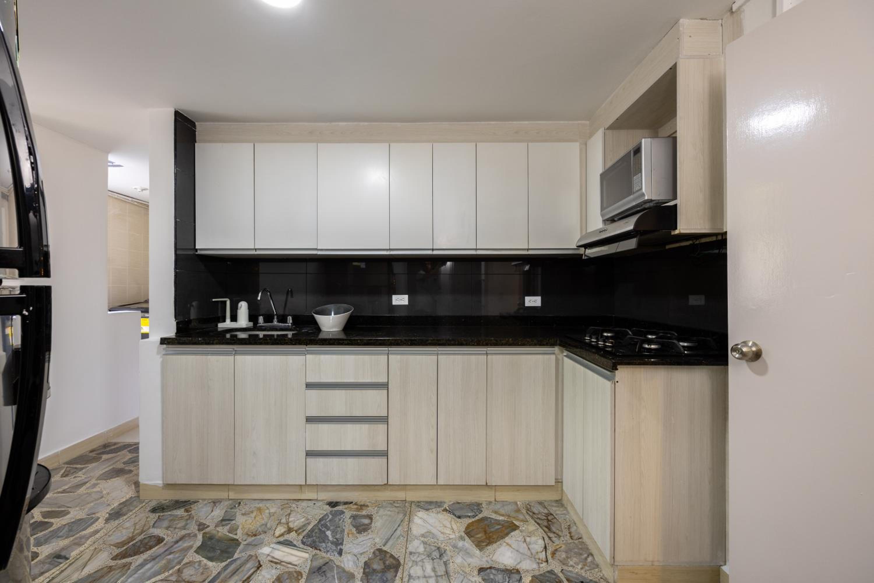 El Poblado, La Frontera (Apartamentos)