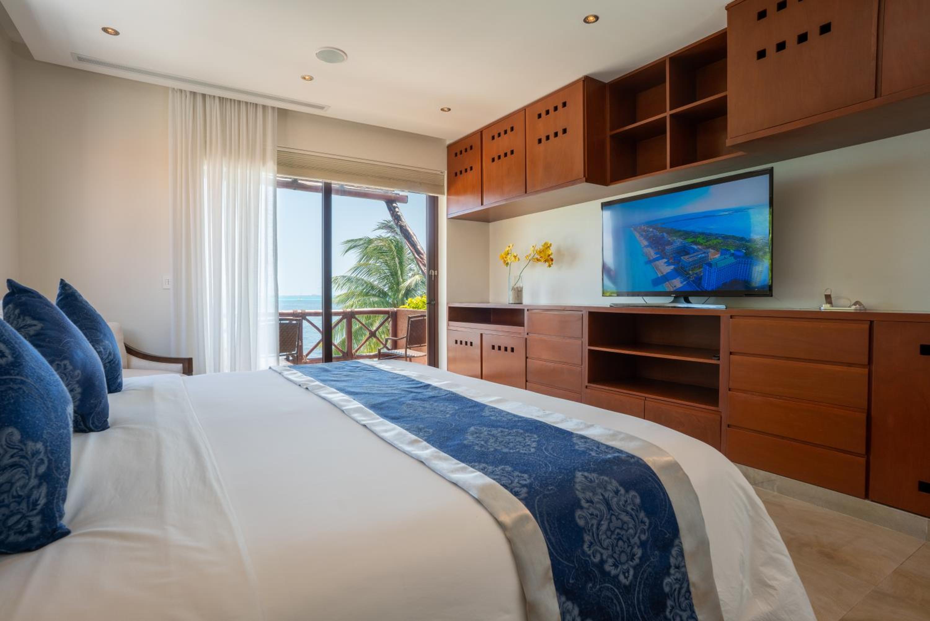 6BR Beachfront Private Luxury Villa by Solmar Rentals