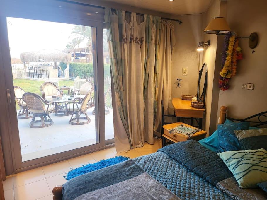 Beachfront Sokhna Chalet 3 Bedrooms Y1