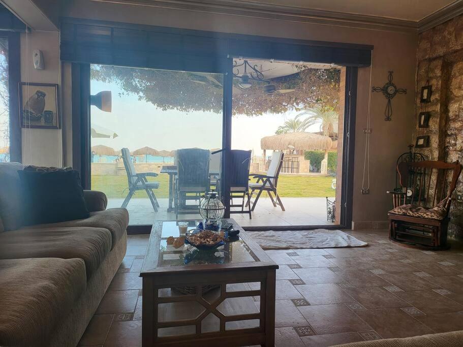Beachfront Sokhna Chalet 3 Bedrooms Y1