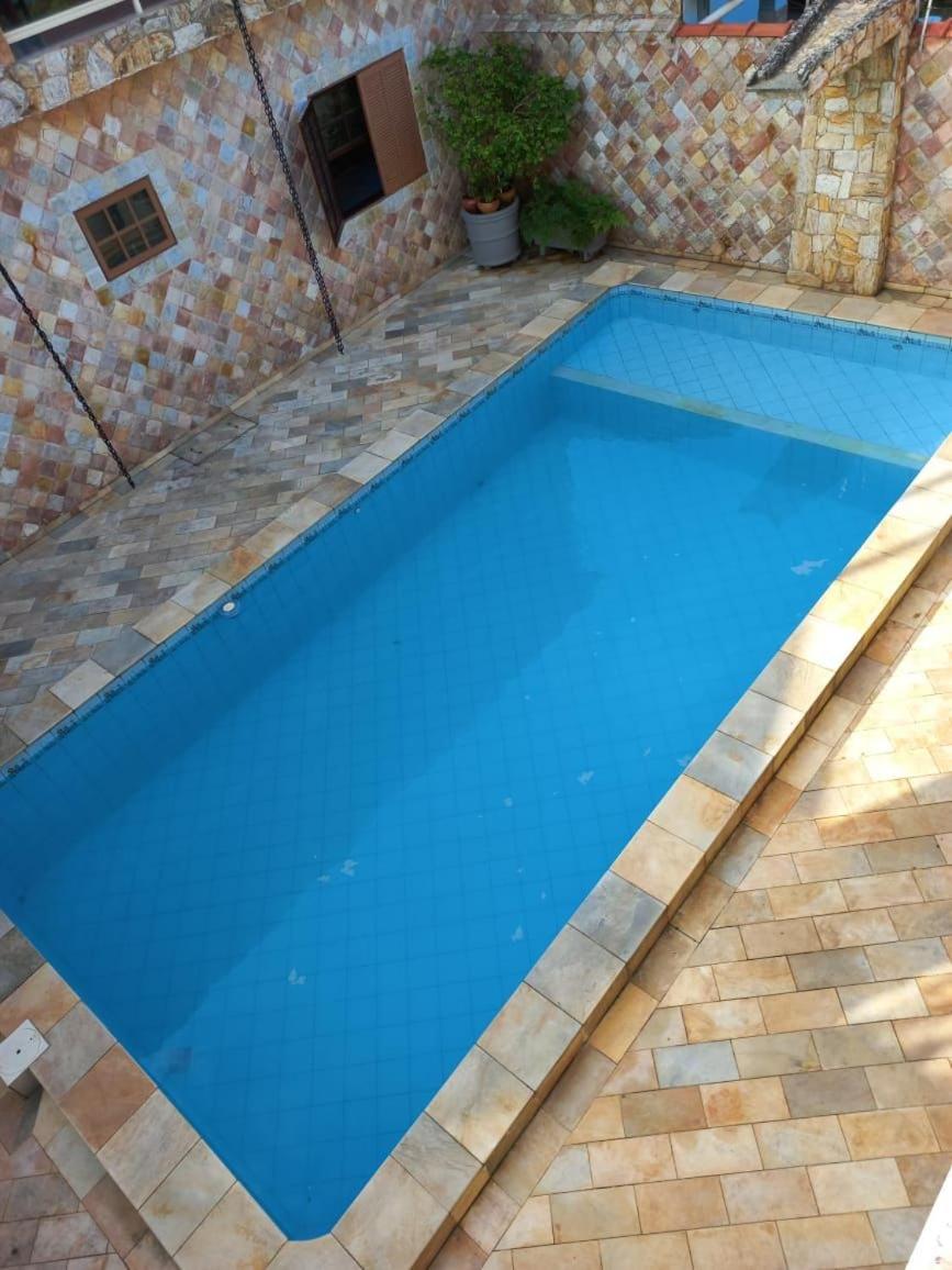 Linda casa com piscina próximo ao mar