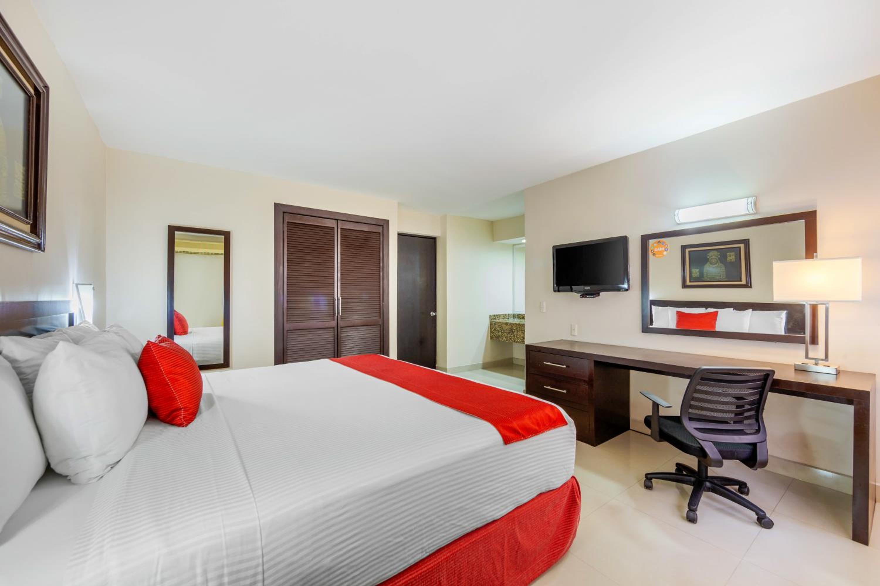 Tuxtla Gutierrez Vacations - Eco City Hoteles - Property Image 4