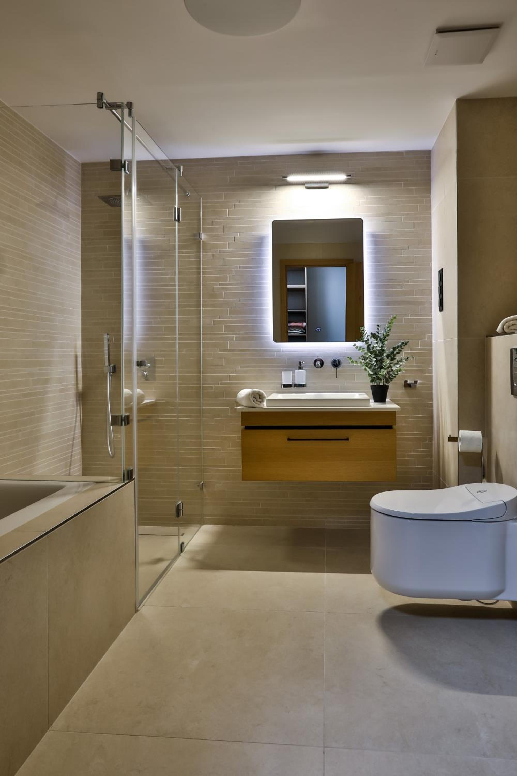Sun Hill Luxury Suites view 4