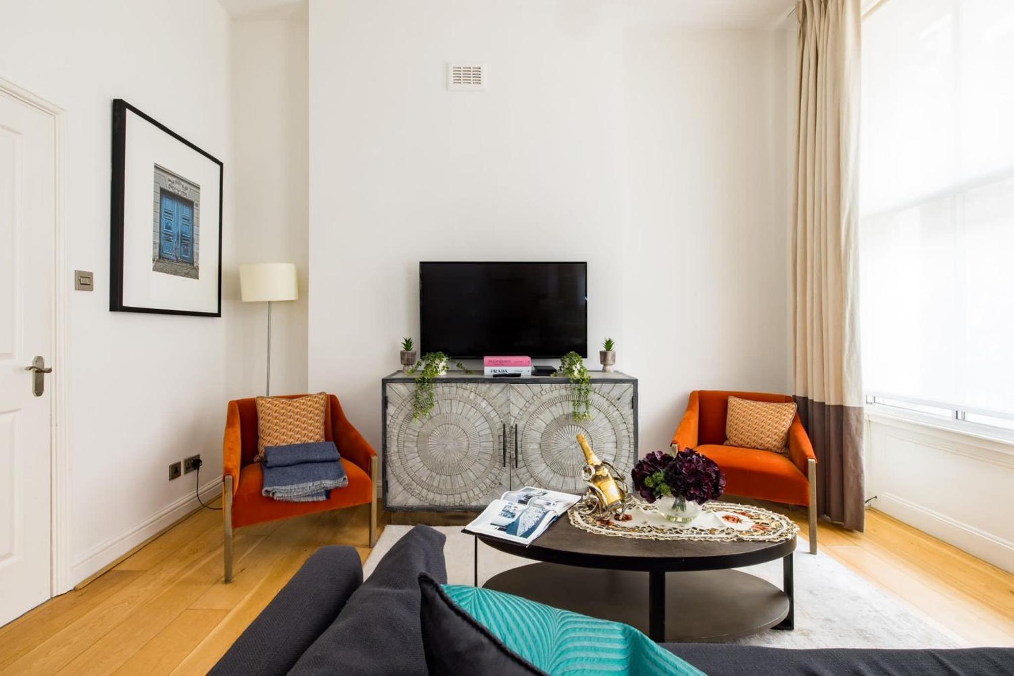 Marylebone Luxury 2 Bed Appartment view 2