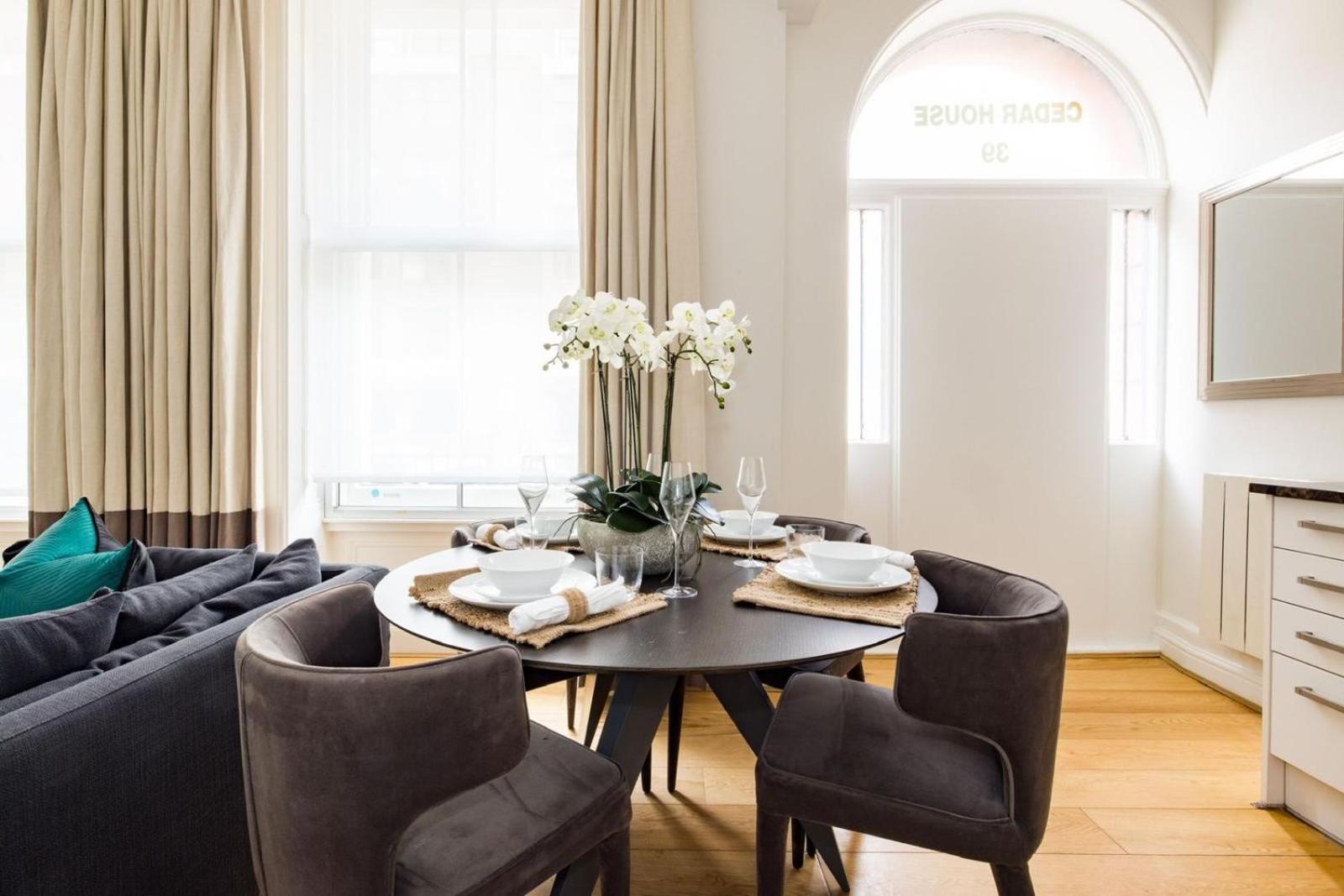Marylebone Luxury 2 Bed Appartment view 5