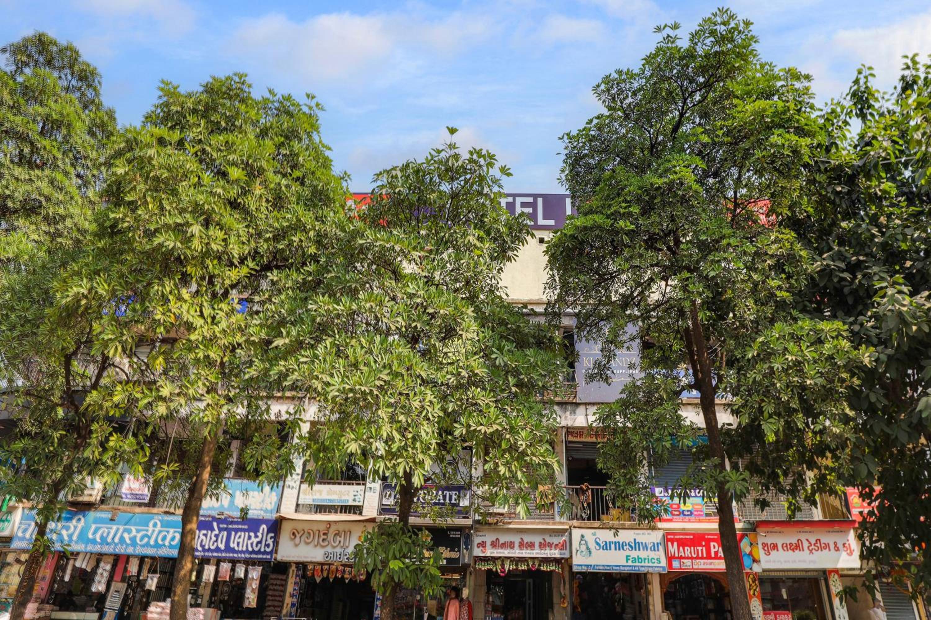 Hotel O Lotus