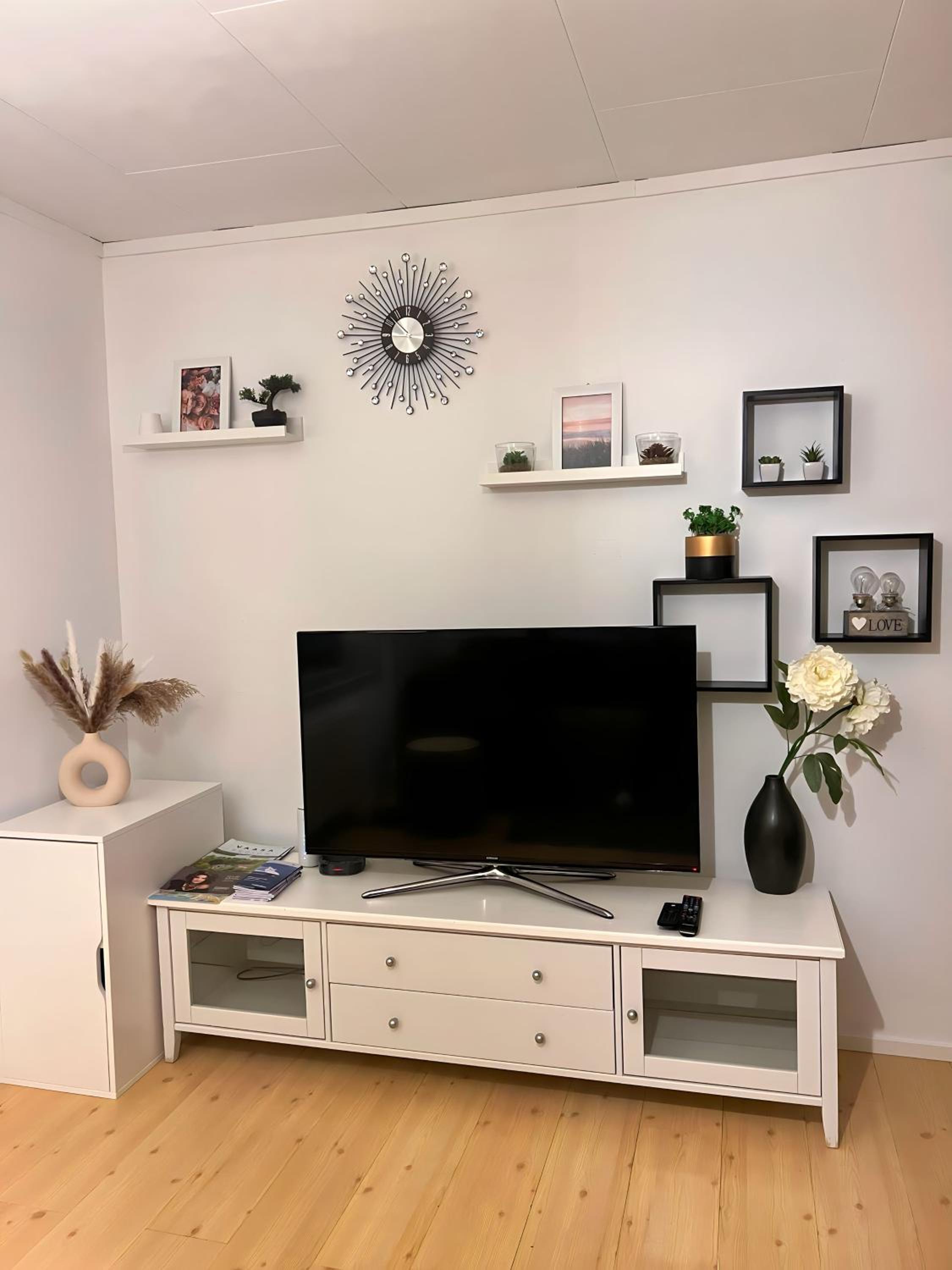 Sunny Nest 1