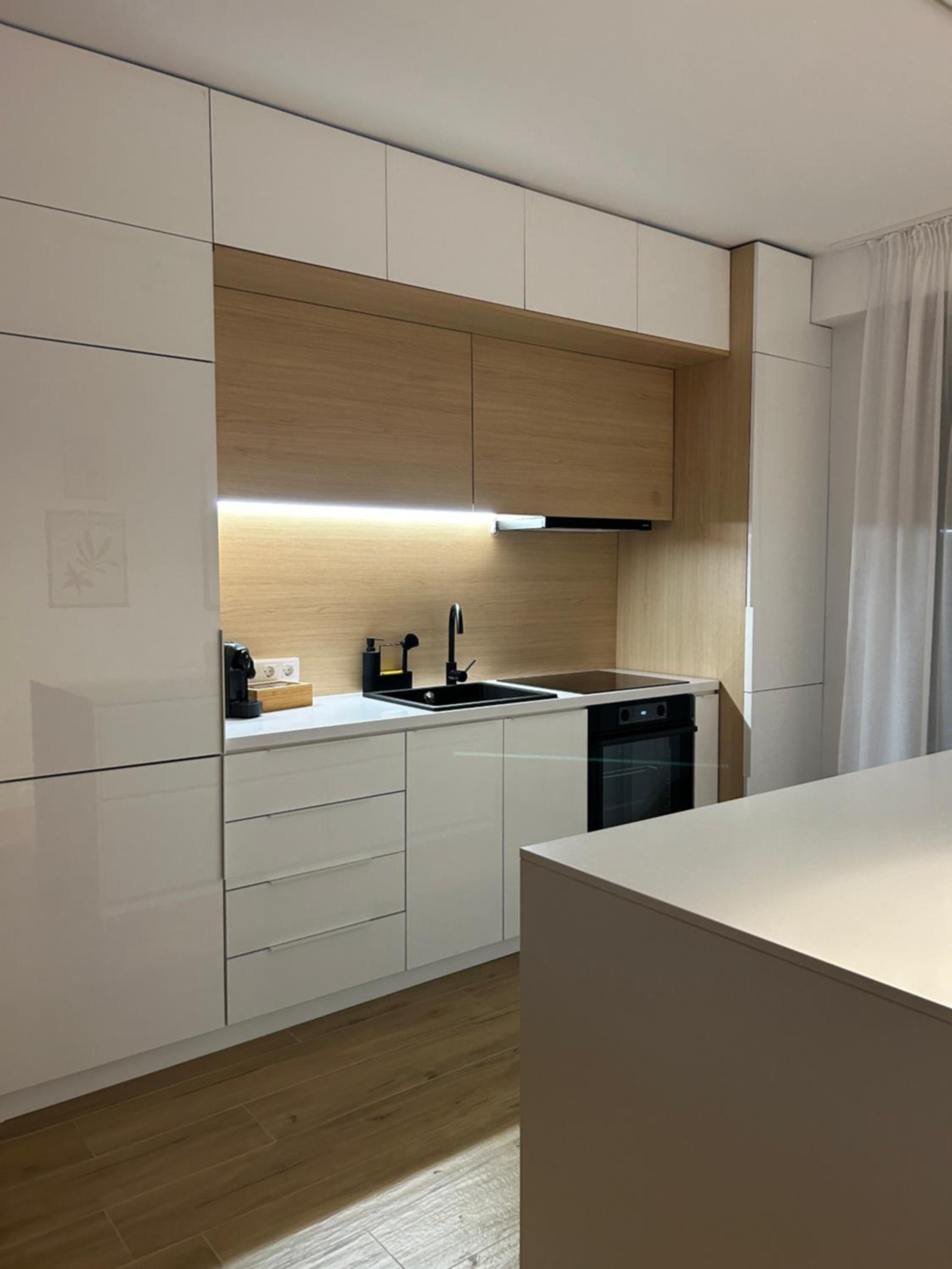 Mirror Apartments