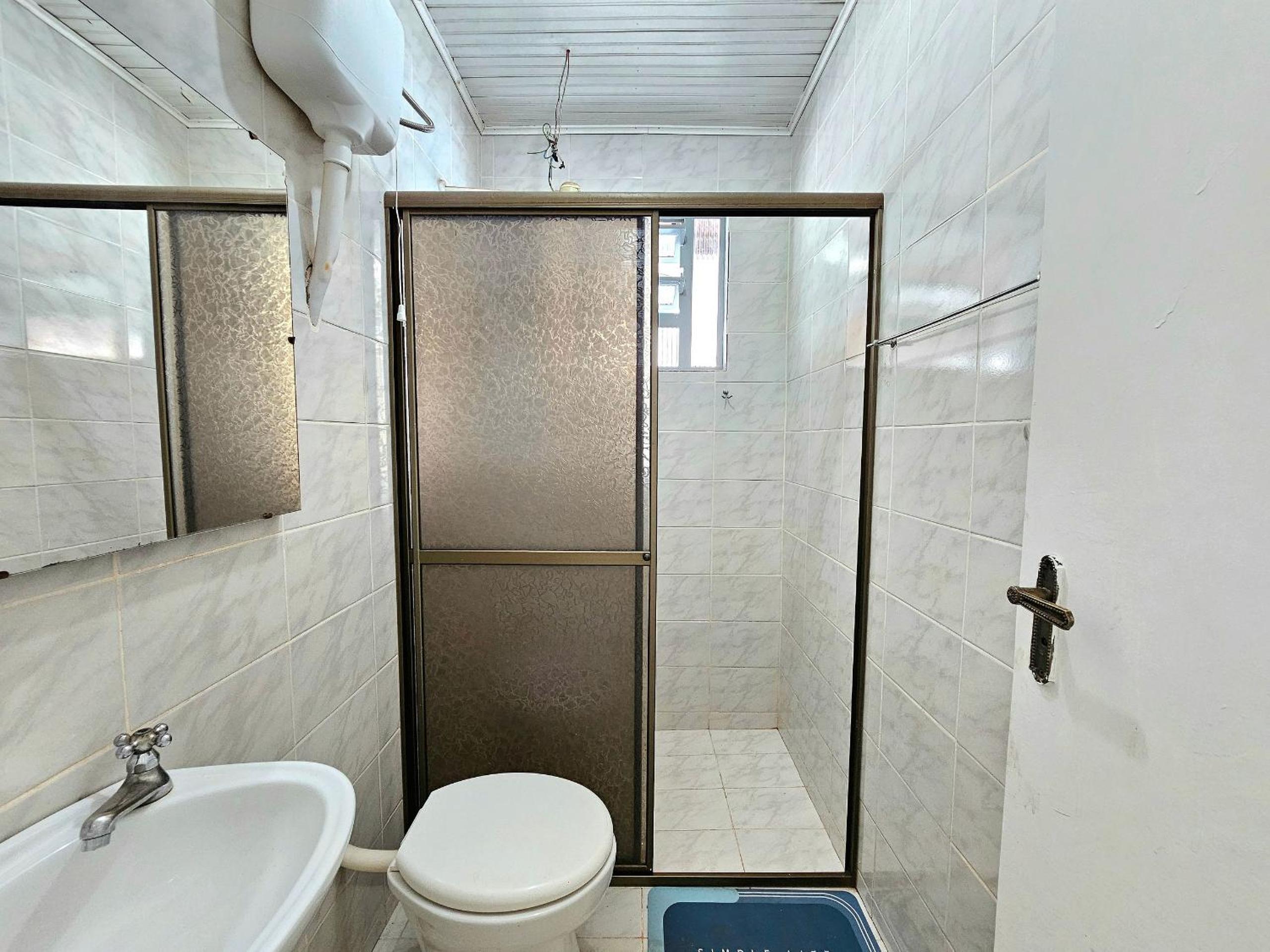 5 quartos Piscina prox Ginasio Costa e Paraguai