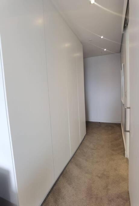 Exec Apartment @ SandtonSkye