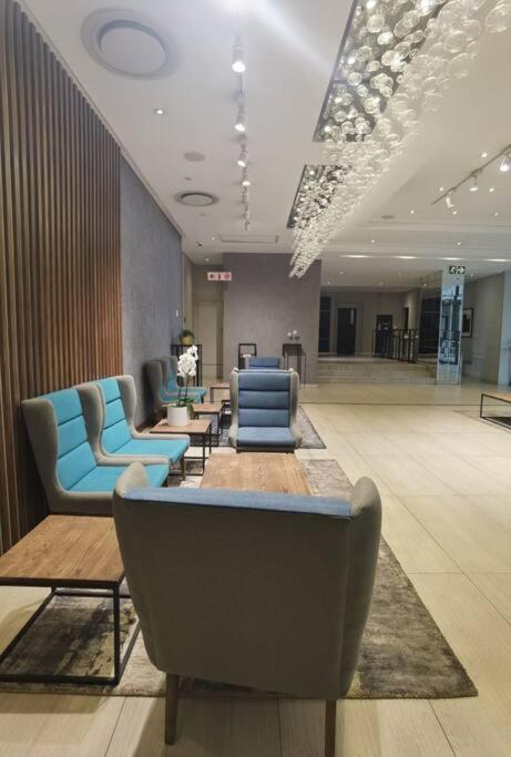 Exec Apartment @ SandtonSkye