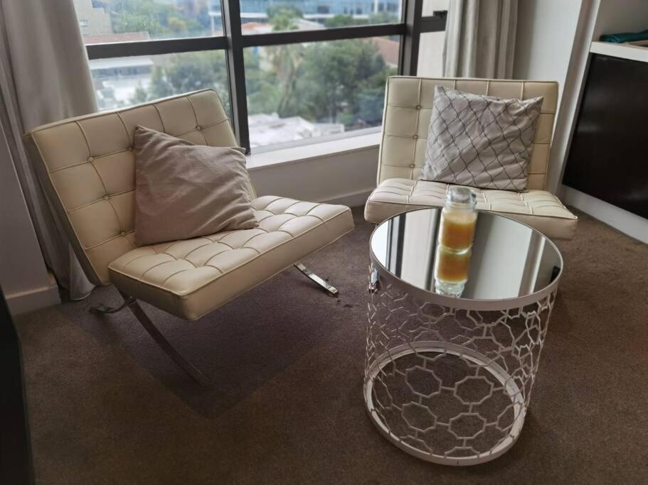 Exec Apartment @ SandtonSkye