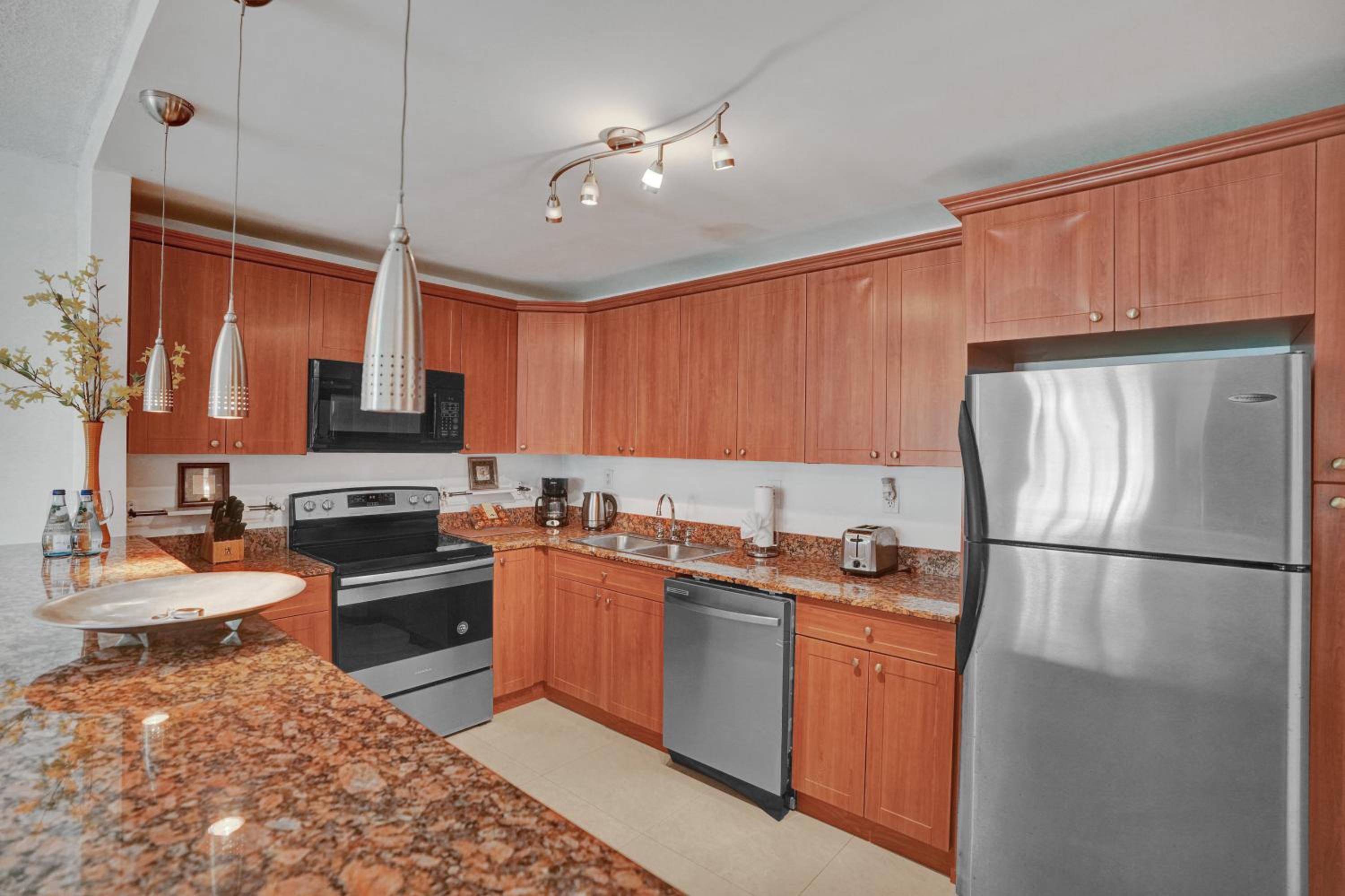 Ocean Reserve Luxury Condos Across from Sunny Isles Beach
