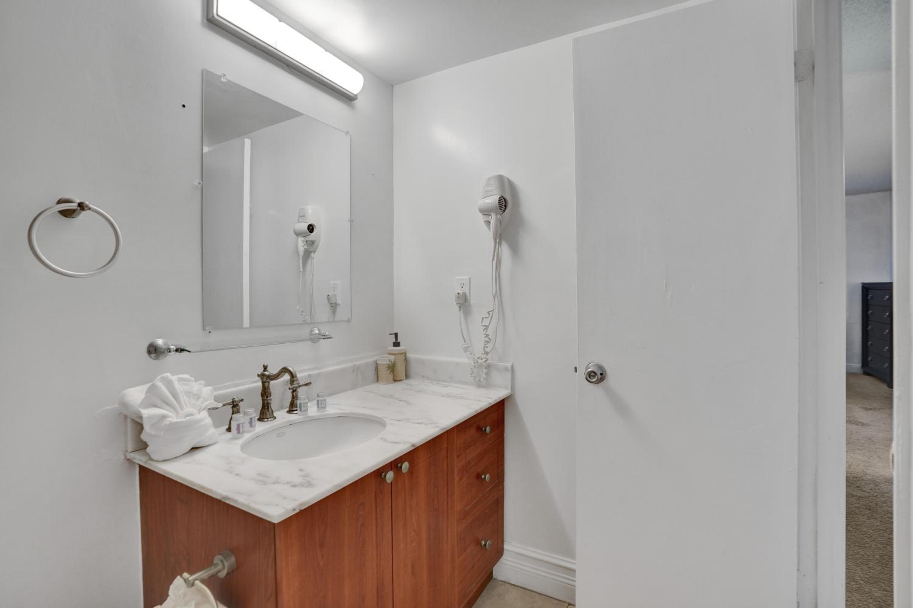 Ocean Reserve Luxury Condos Across from Sunny Isles Beach