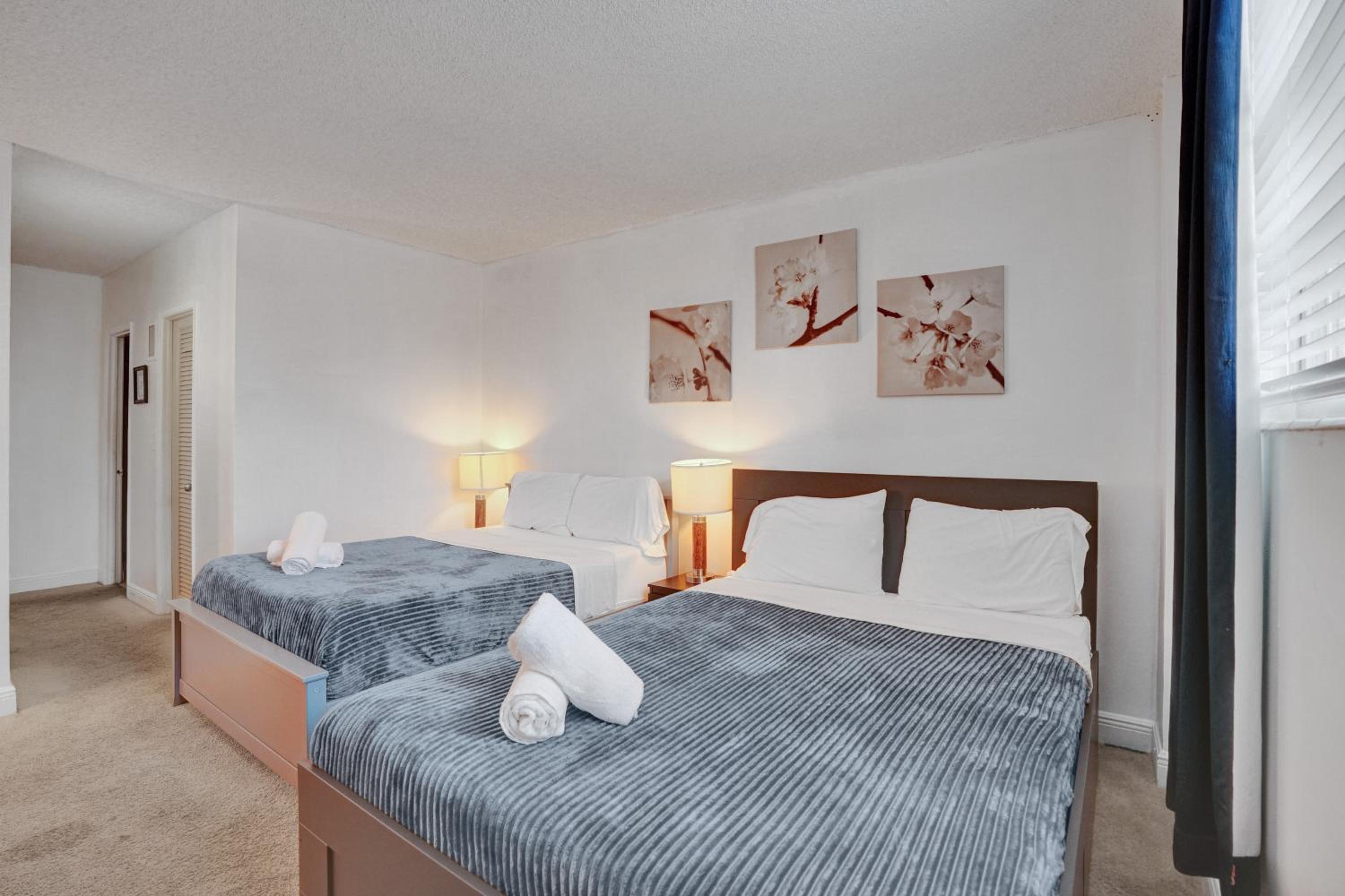 Ocean Reserve Luxury Condos Across from Sunny Isles Beach
