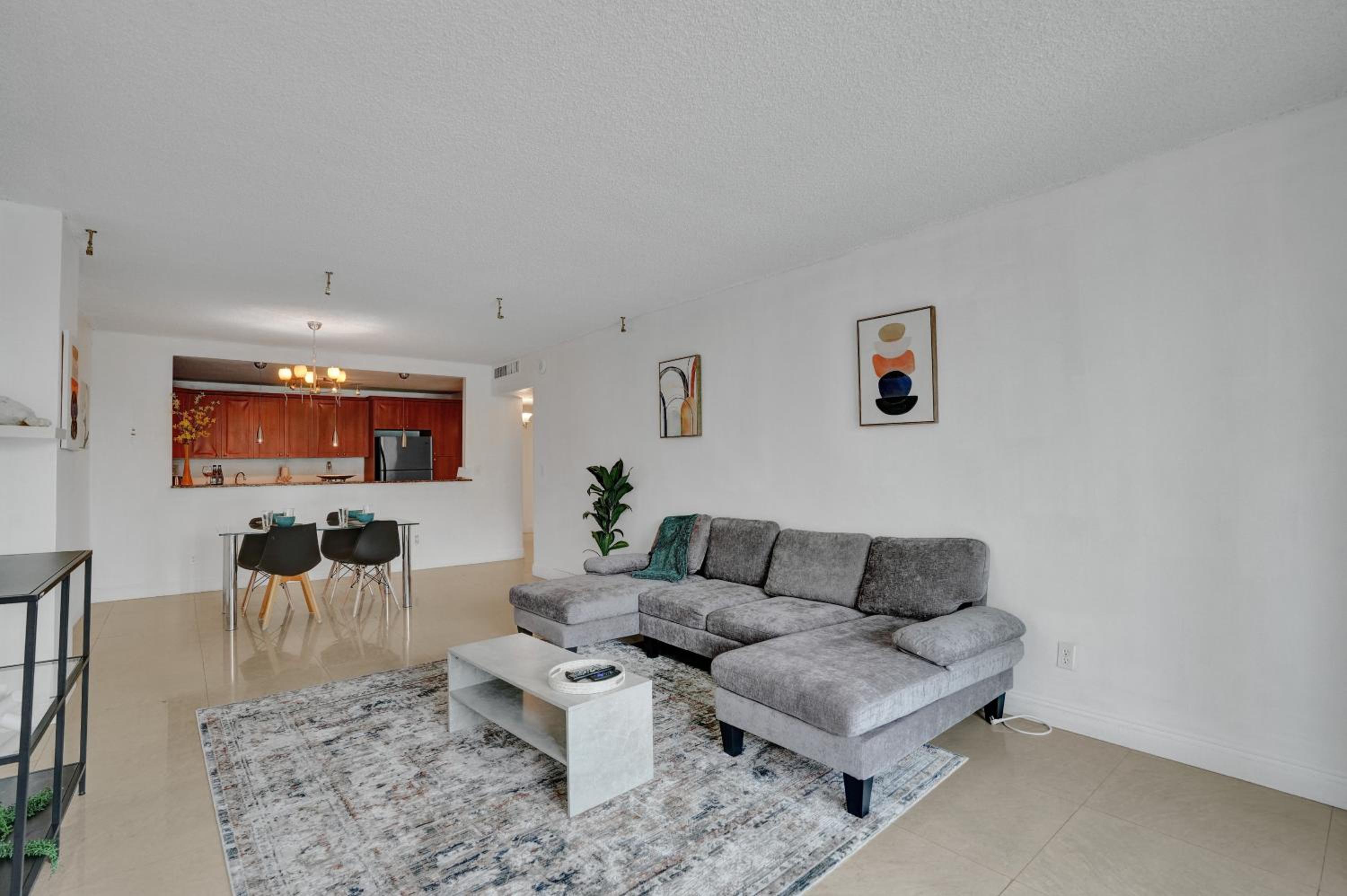 Ocean Reserve Luxury Condos Across from Sunny Isles Beach