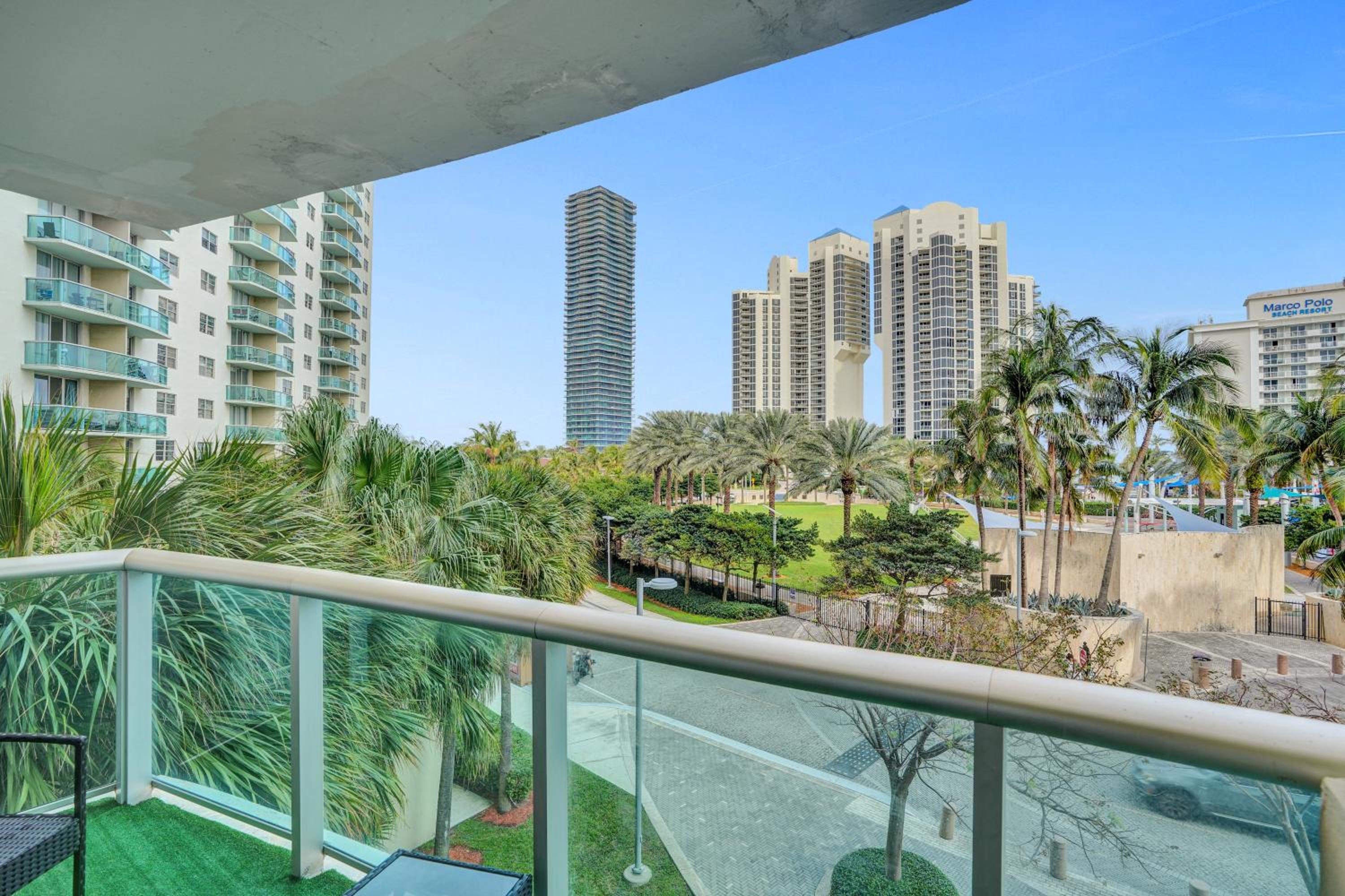 Ocean Reserve Luxury Condos Across from Sunny Isles Beach