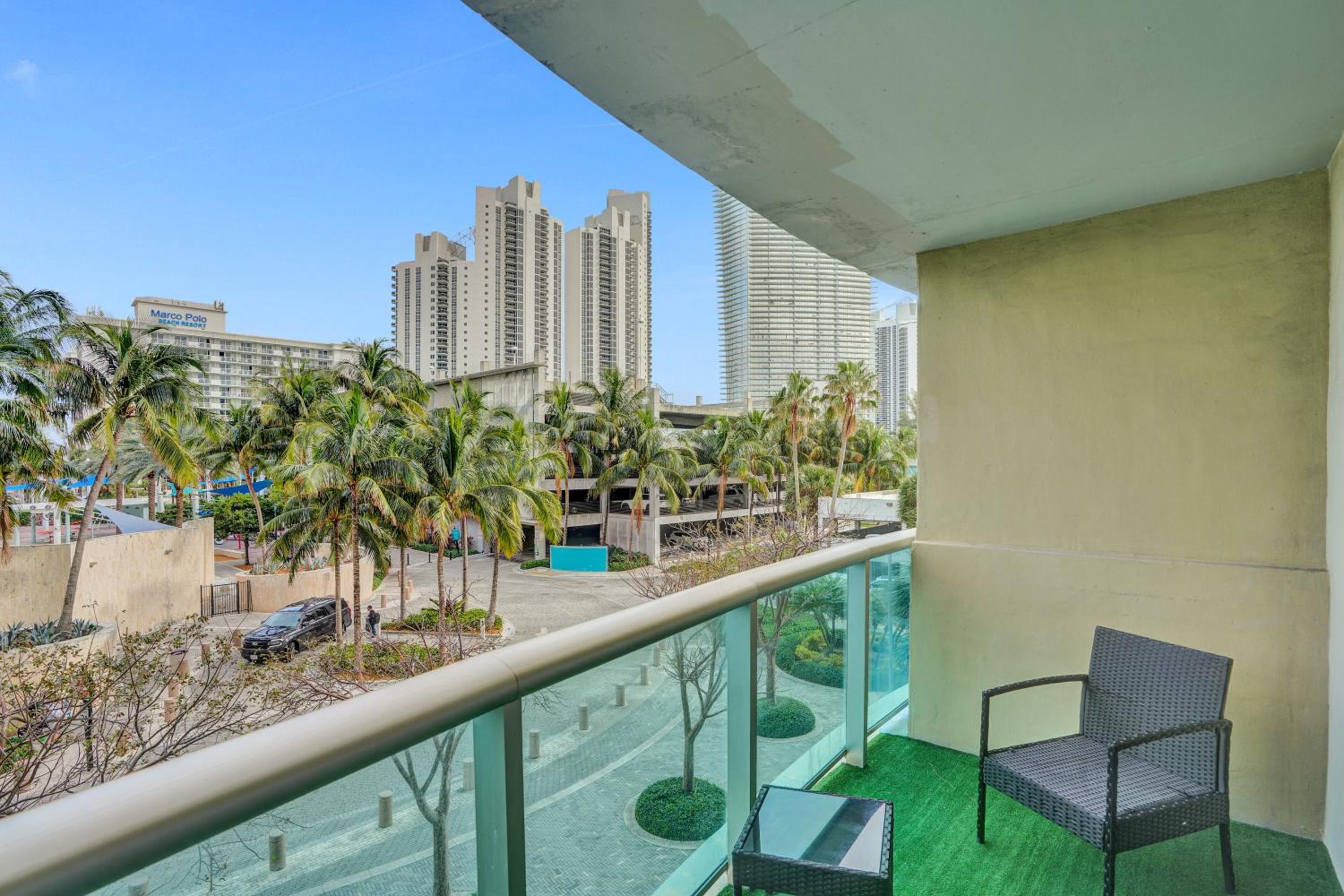 Ocean Reserve Luxury Condos Across from Sunny Isles Beach