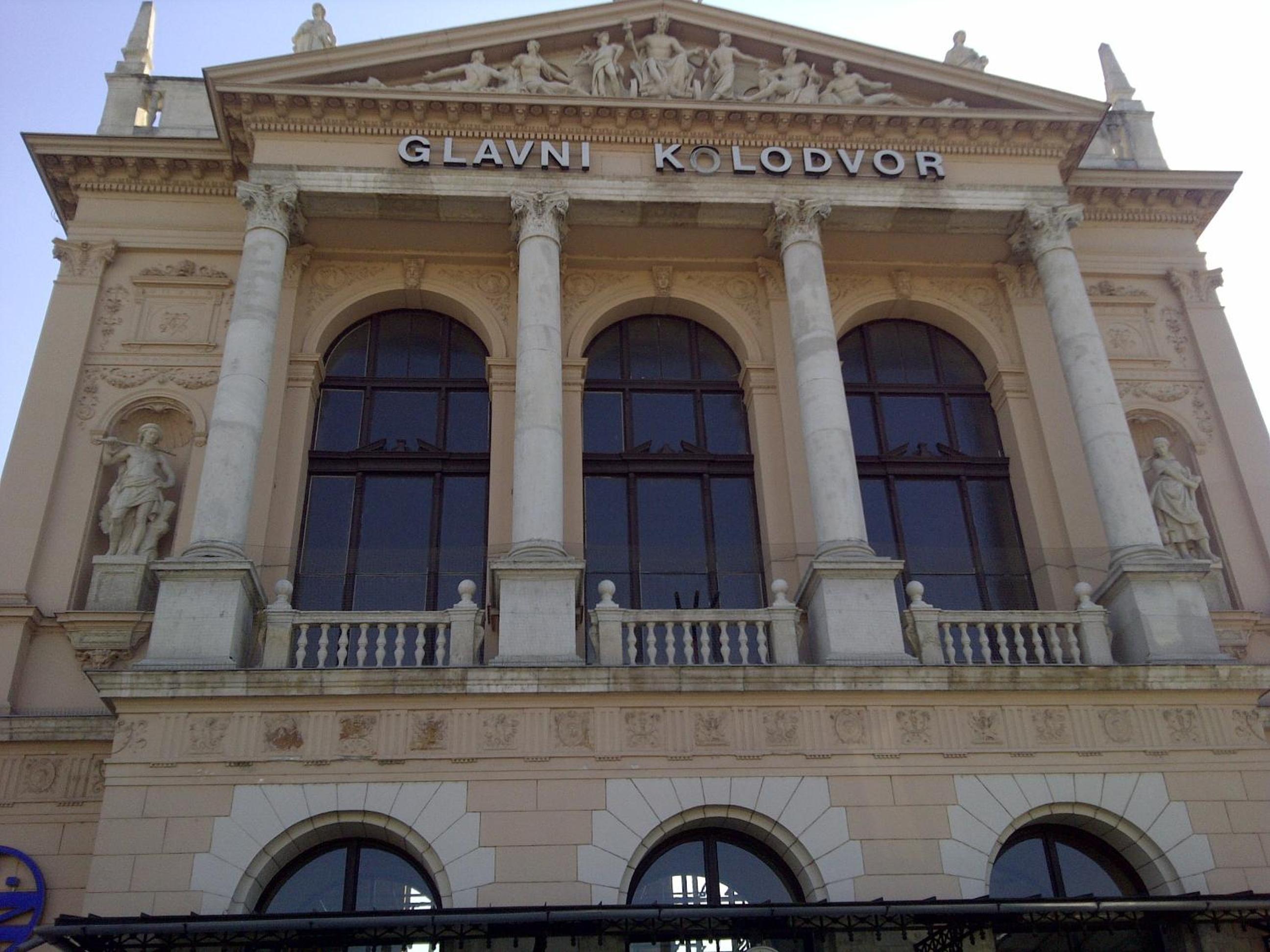 Photo 12