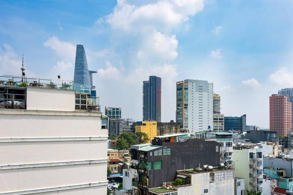 The Rixx Minimalism Apartment@ Ben Thanh/3bedrooms