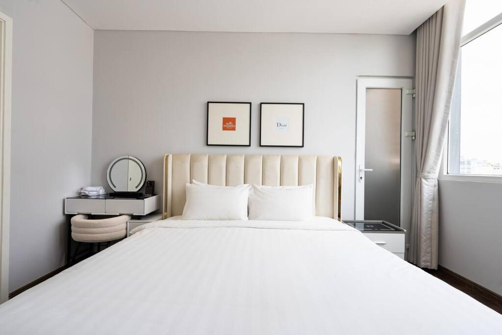 The Rixx Minimalism Apartment@ Ben Thanh/3bedrooms