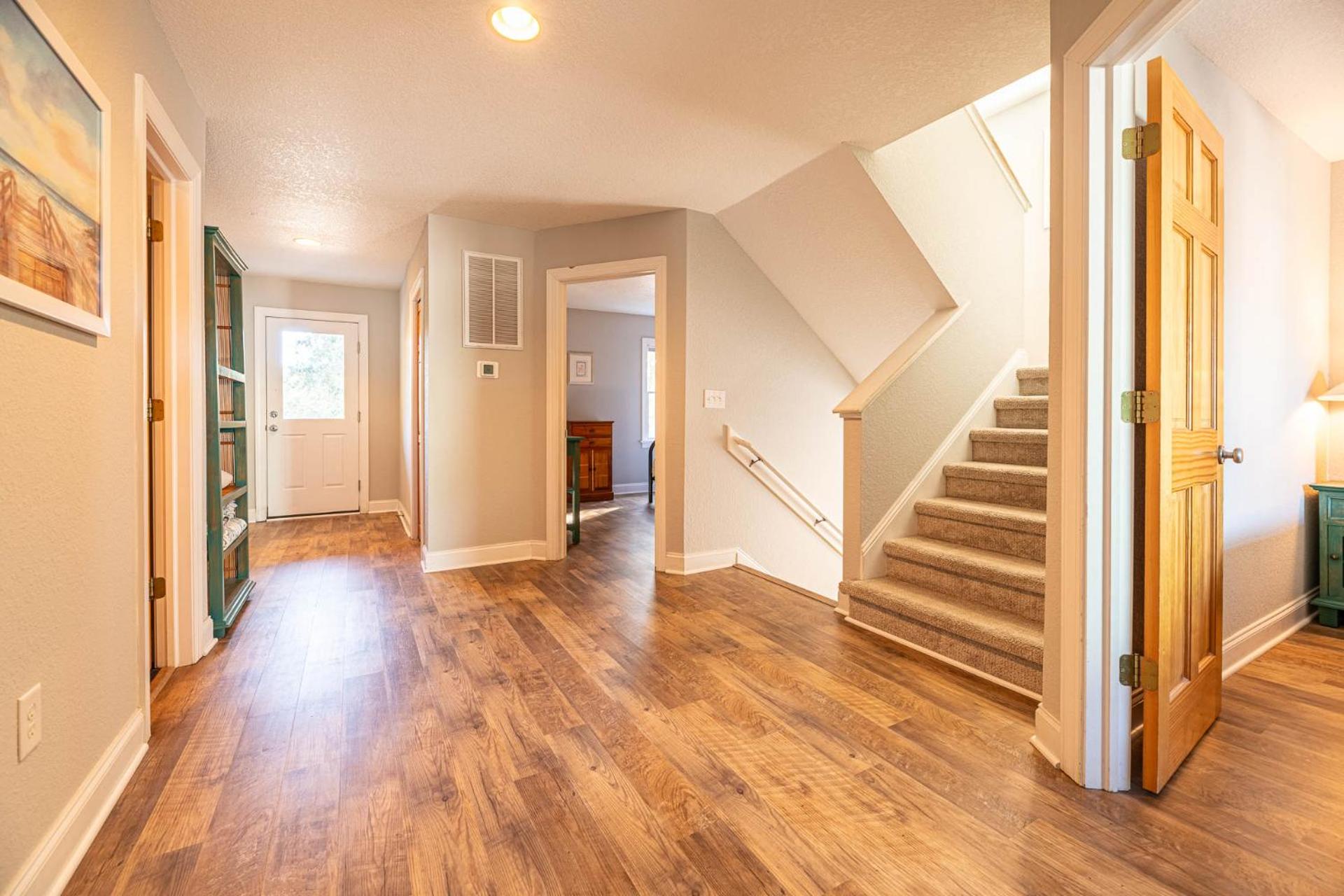 Allora - Corolla, Ocean Sands, 450 Yds to Beach, Pool, Hot Tub, Pool Table, Gas Fireplace, Pets OK