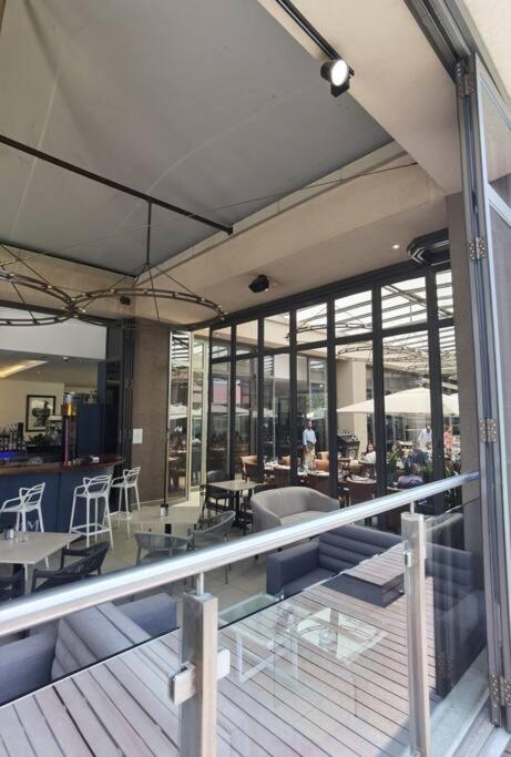 Sandton Exec Apartment