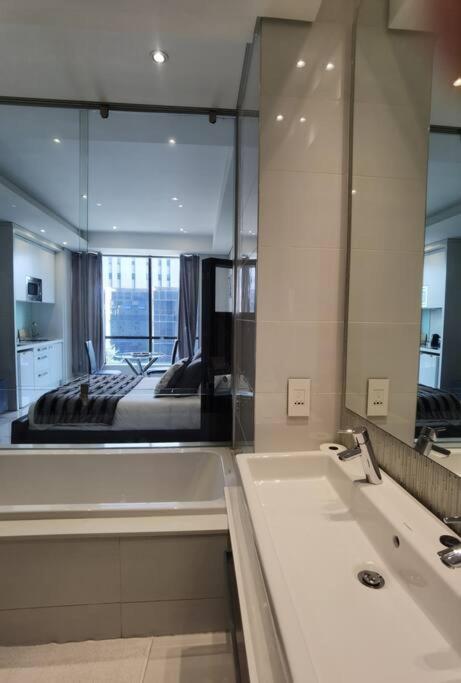 Sandton Exec Apartment