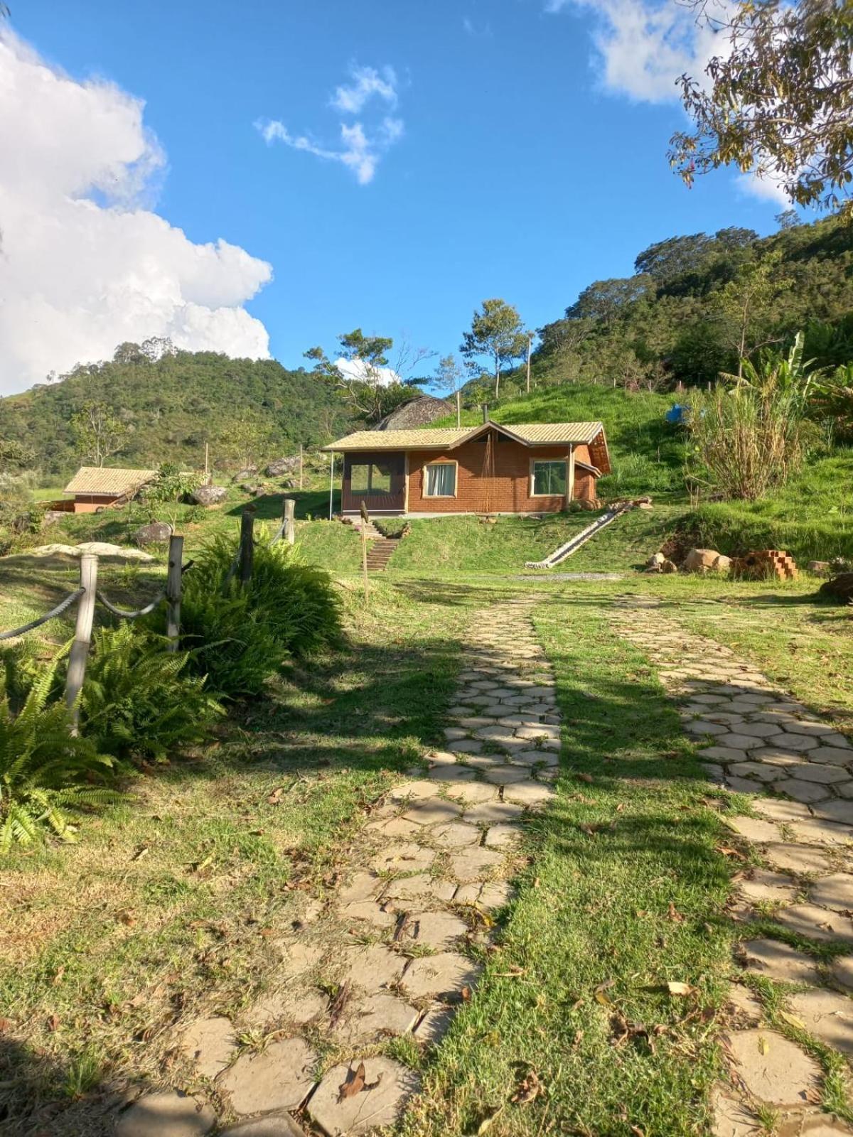 Chalé Jequitiba, hidro, lareira, natureza, Sul de Minas, Café da manhã