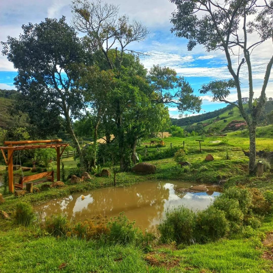 Chalé Jequitiba, hidro, lareira, natureza, Sul de Minas, Café da manhã