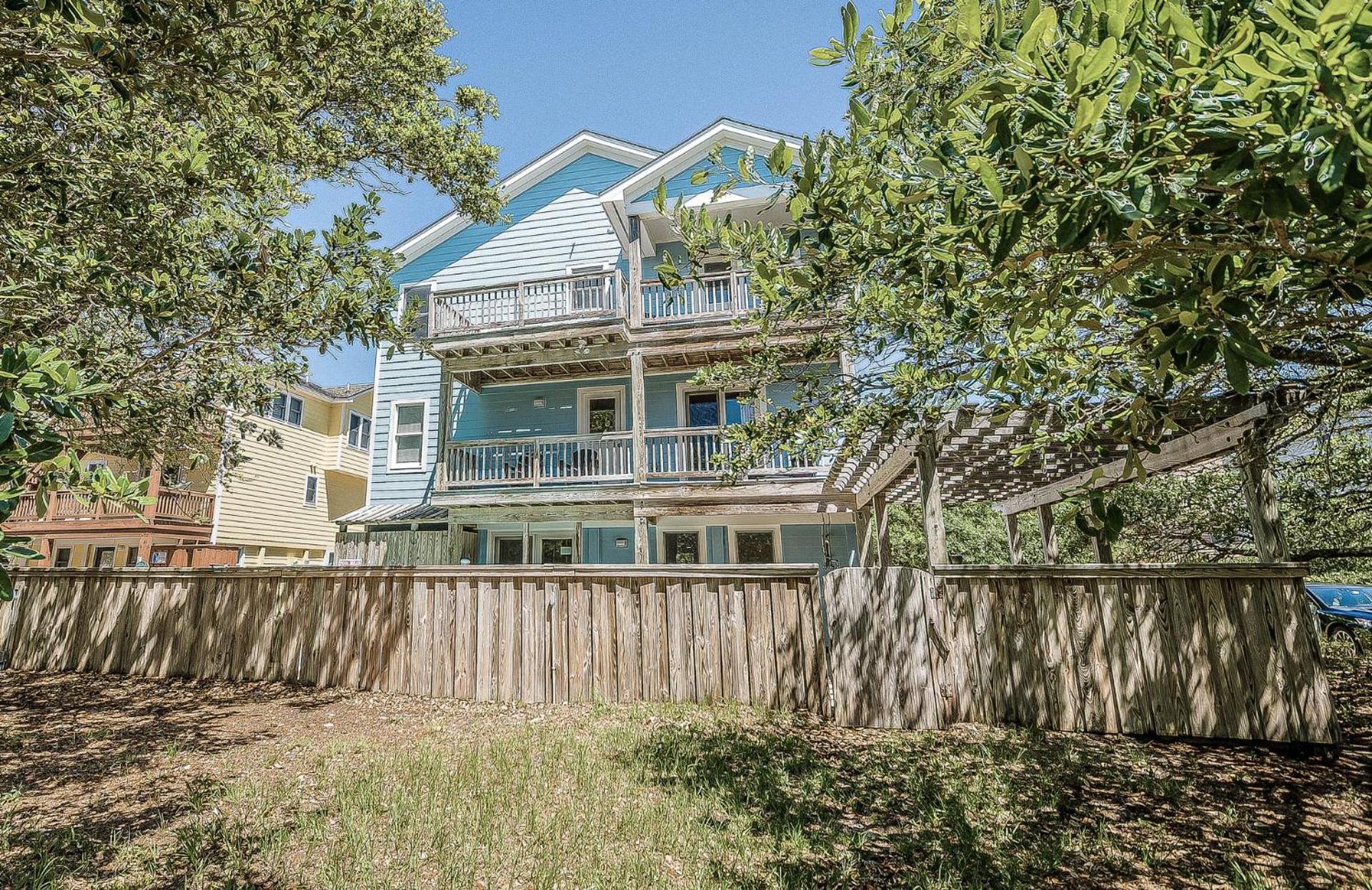 Allora - Corolla, Ocean Sands, 450 Yds to Beach, Pool, Hot Tub, Pool Table, Gas Fireplace, Pets OK