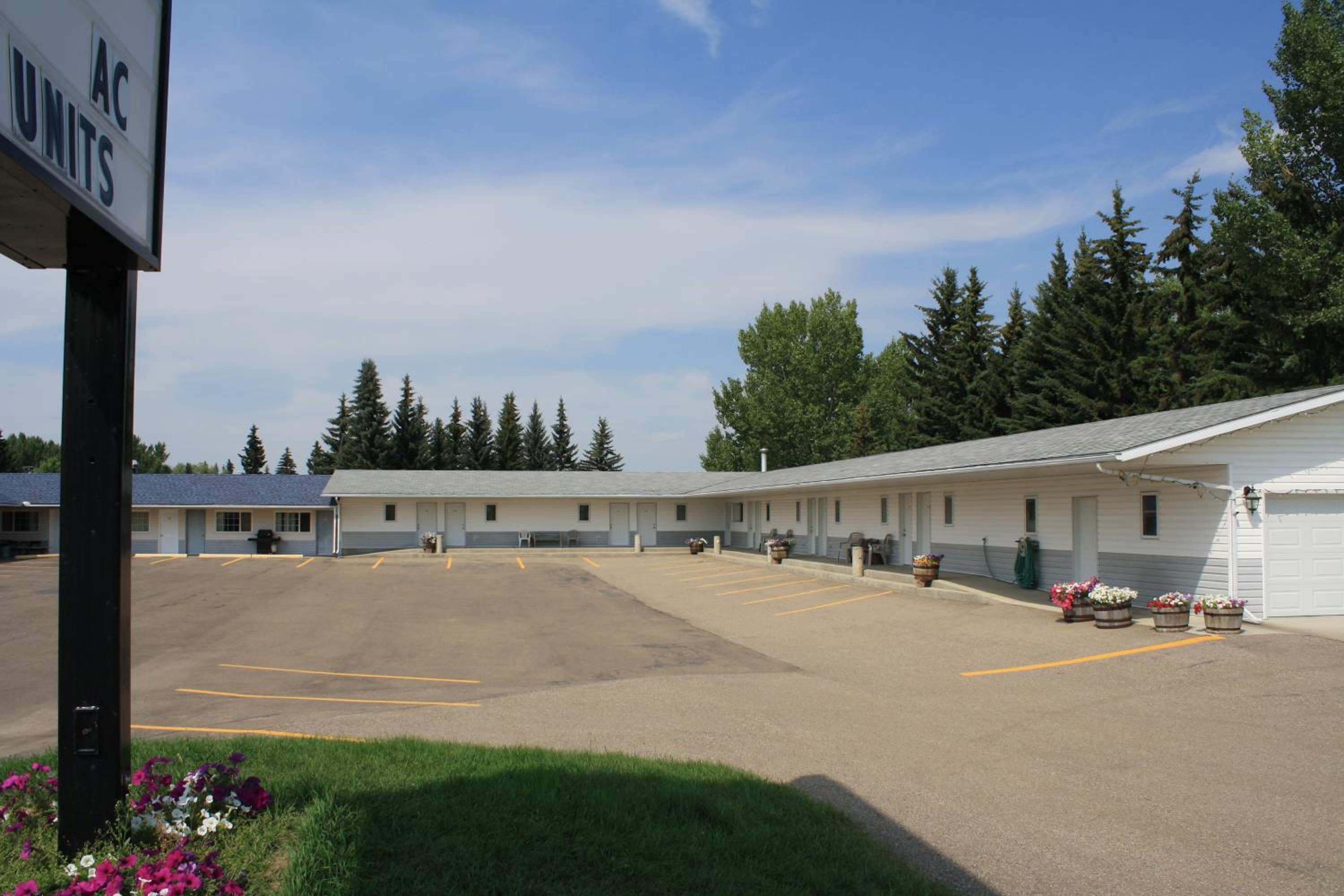 Lamplighter Inn