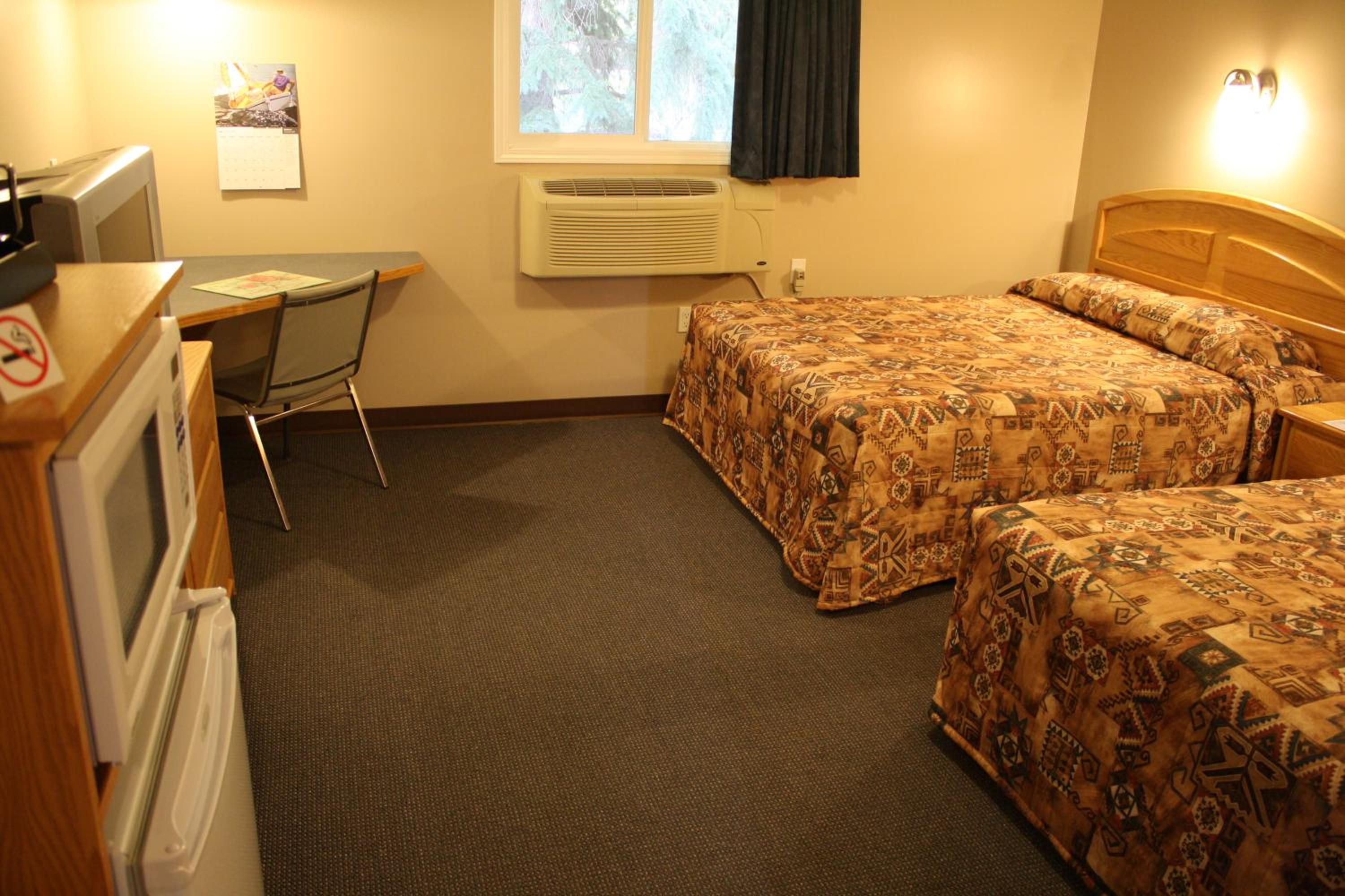 Lamplighter Inn
