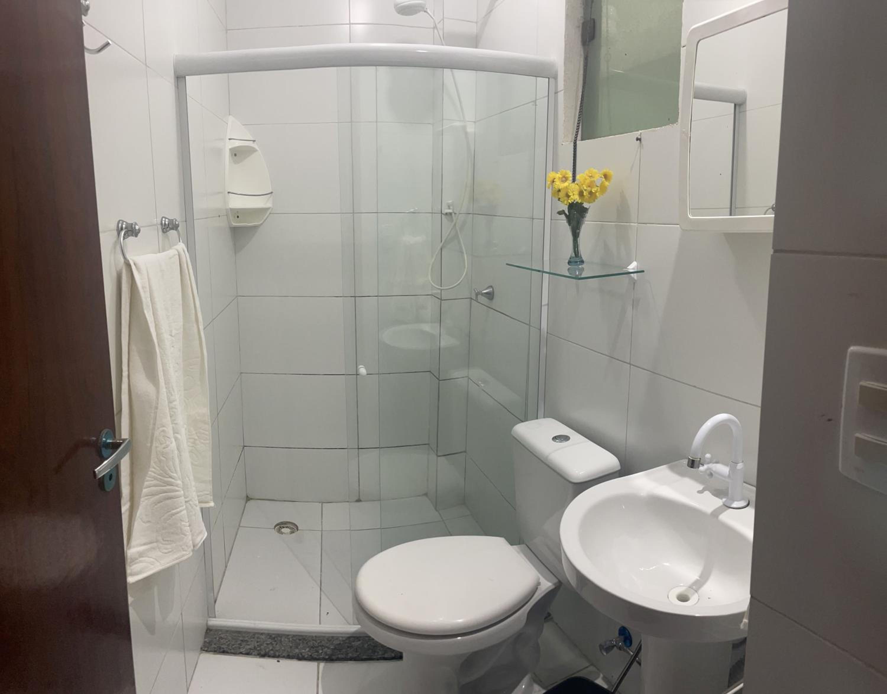 Apto com Varanda Gourmet Pet-Friendly a 1,5km da Praia do Francês