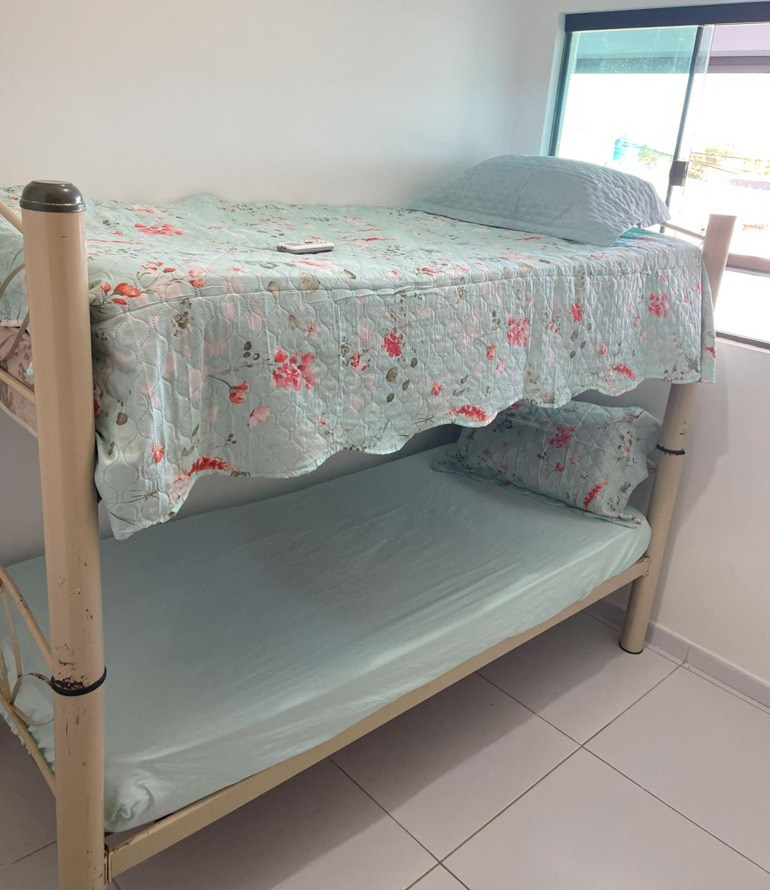 Apto com Varanda Gourmet Pet-Friendly a 1,5km da Praia do Francês