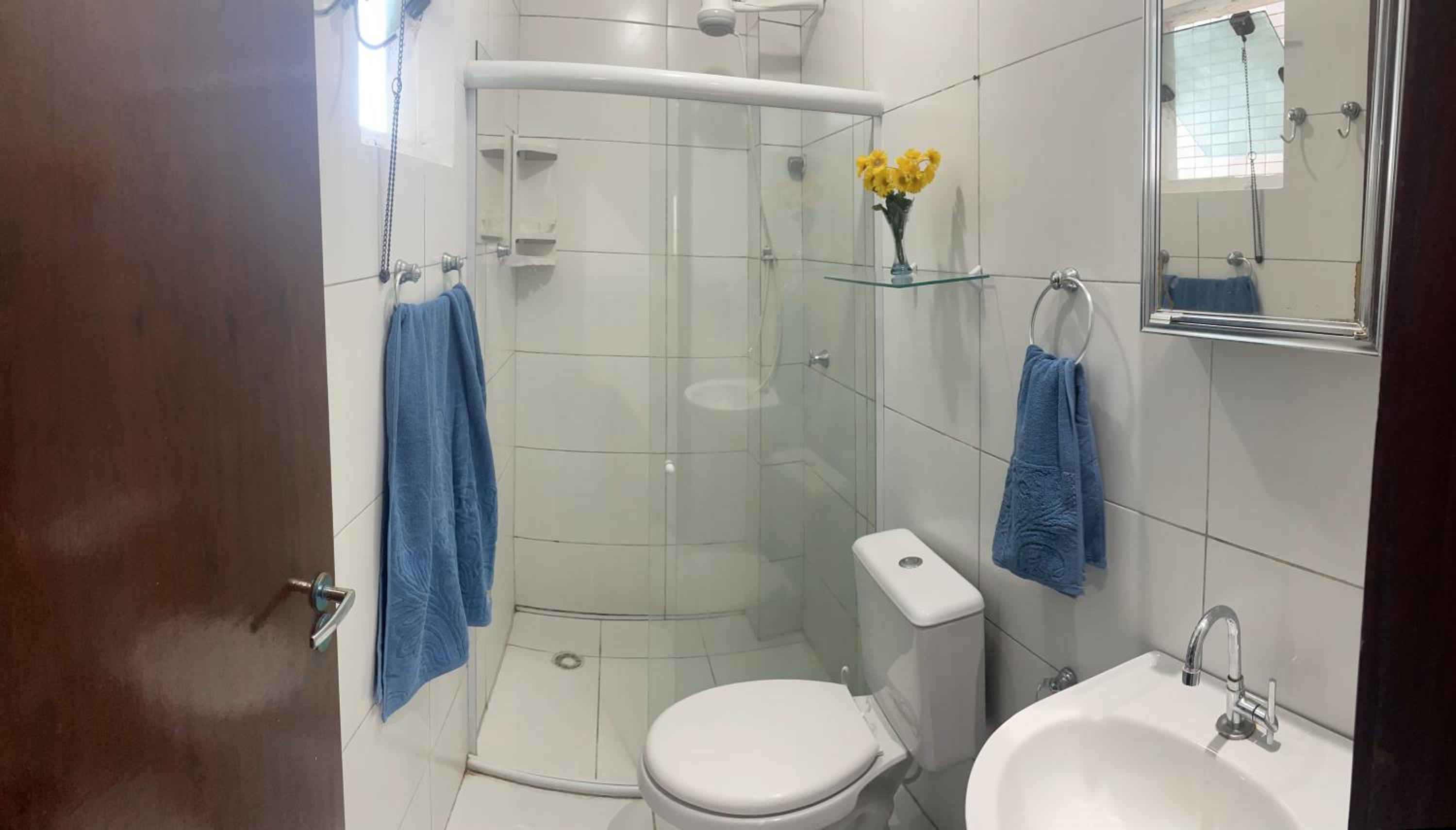 Apto com Varanda Gourmet Pet-Friendly a 1,5km da Praia do Francês