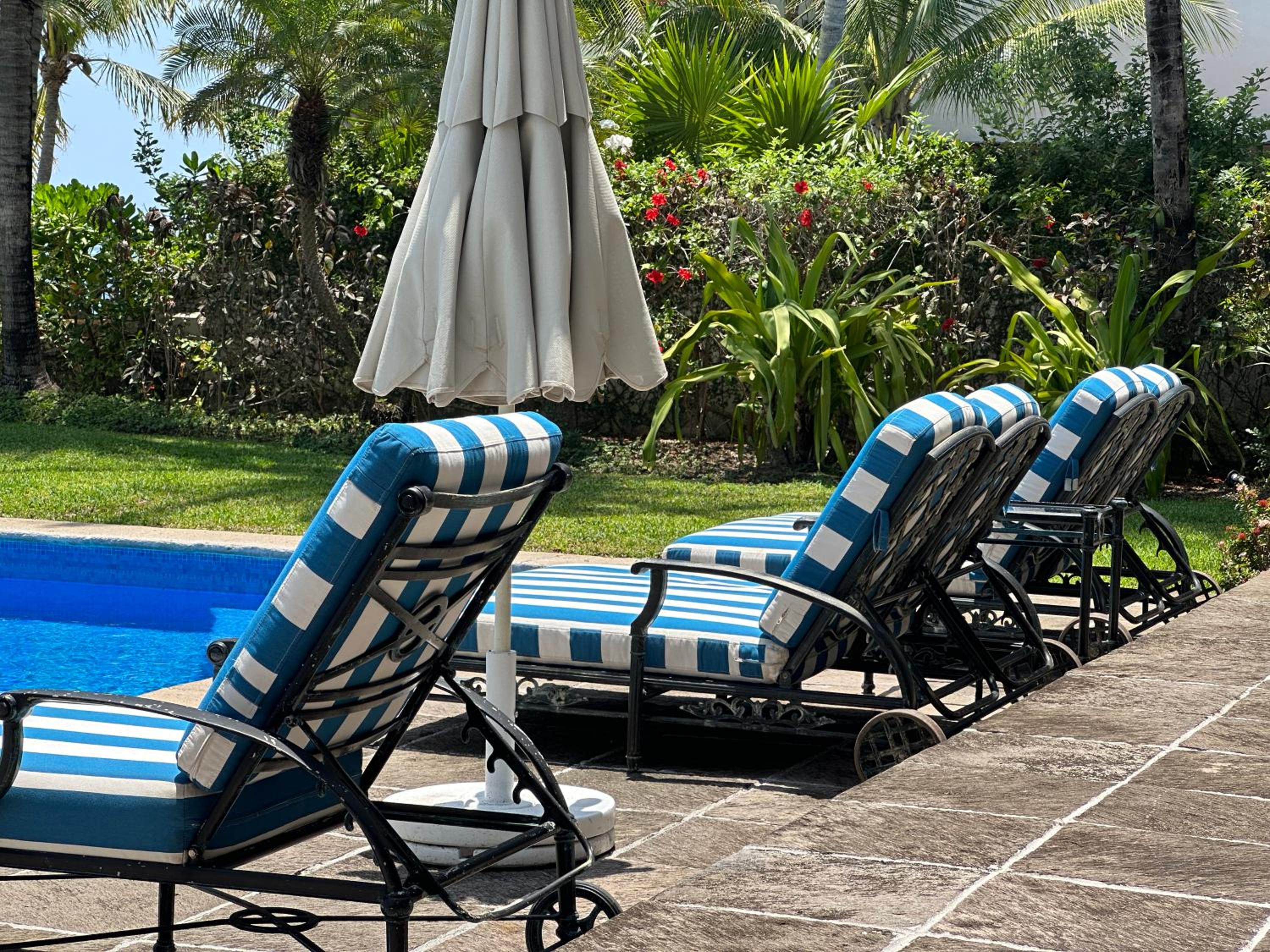 6BR Exclusive Beachfront Retreat by Solmar Rentals