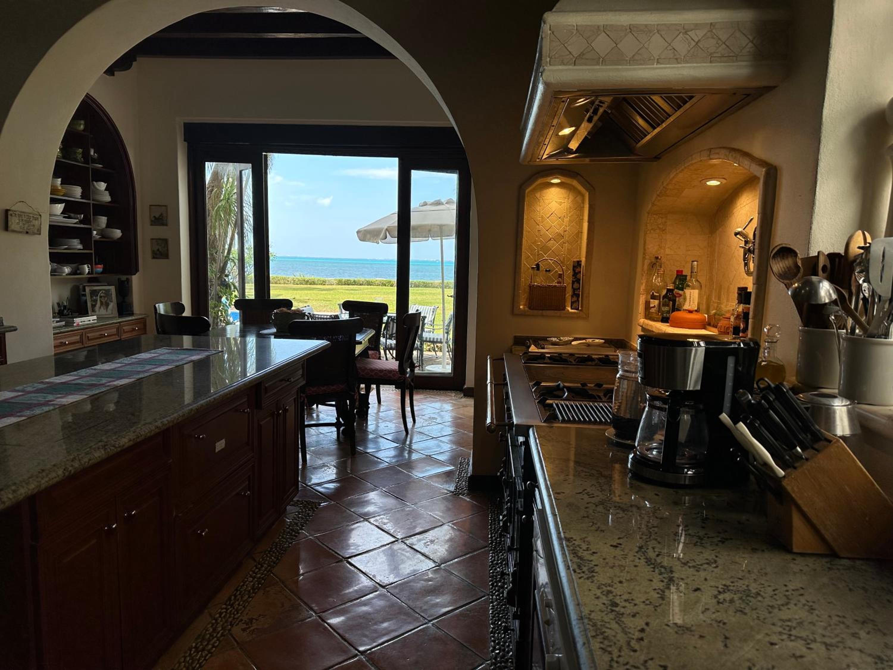 6BR Exclusive Beachfront Retreat by Solmar Rentals