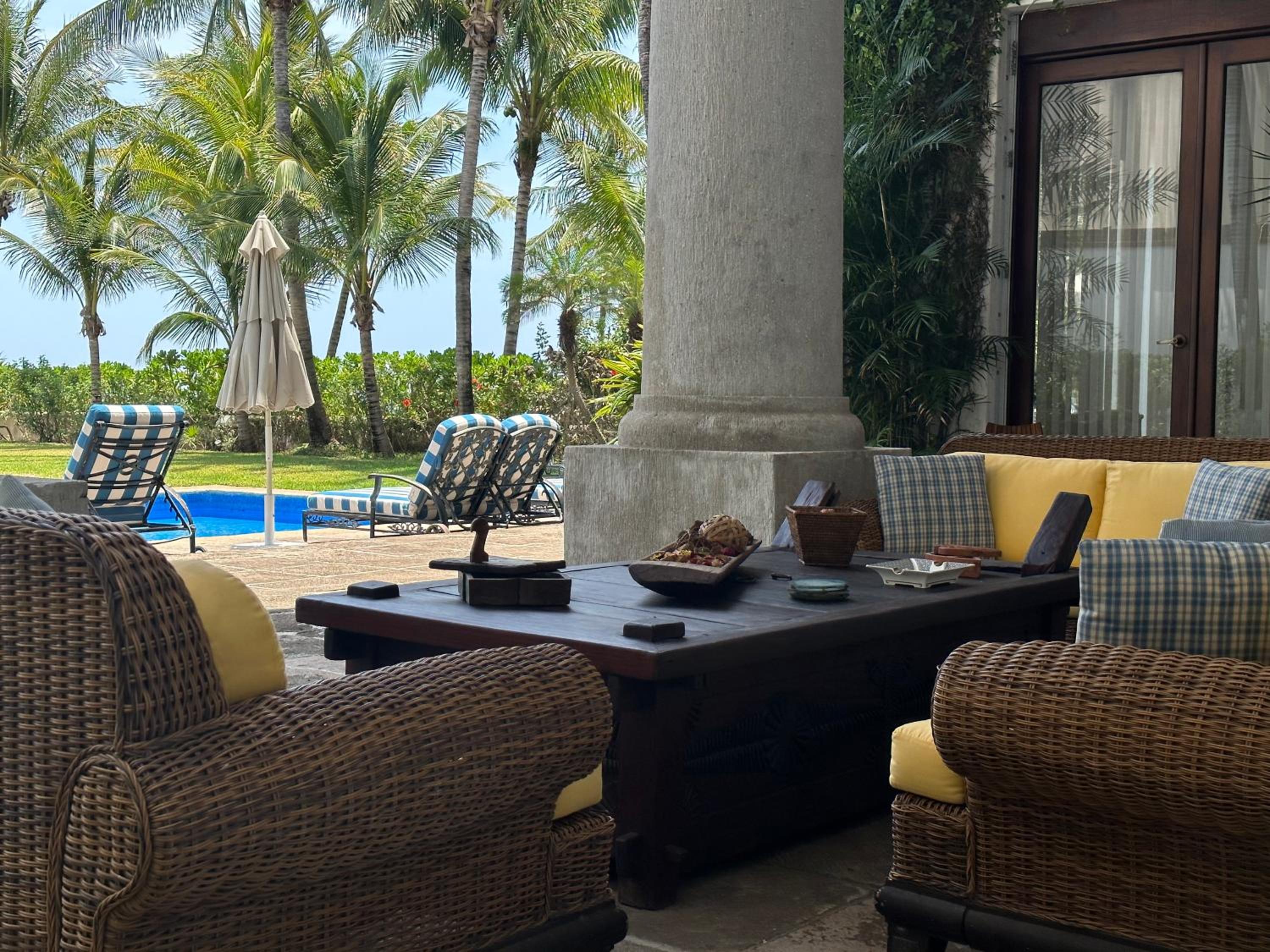 6BR Exclusive Beachfront Retreat by Solmar Rentals