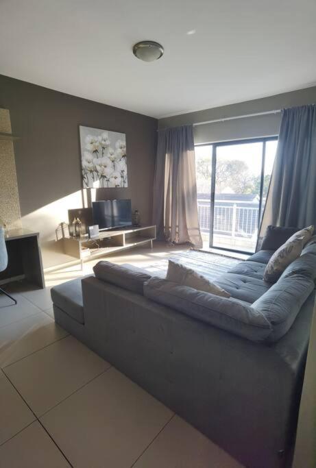 Sandton Central Apartment