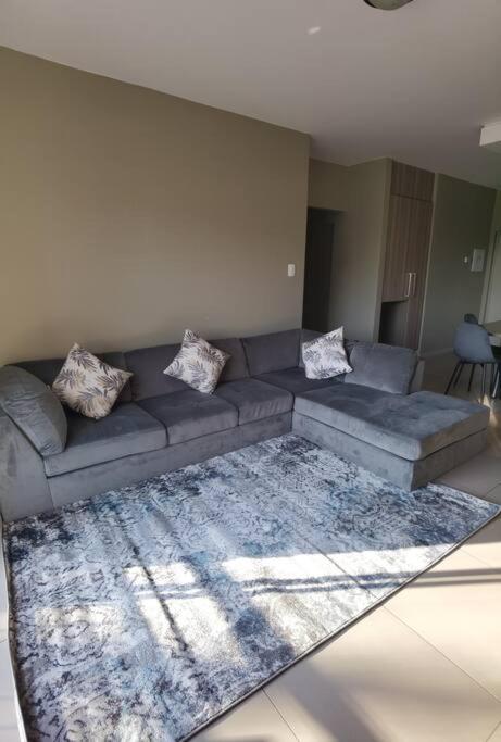 Sandton Central Apartment