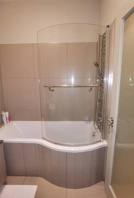 Sandton Central Apartment