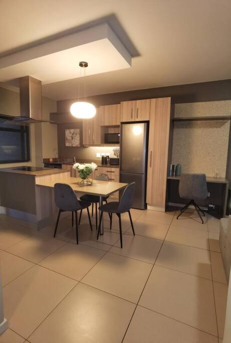 Sandton Central Apartment