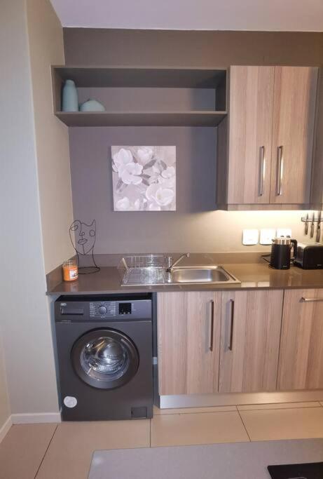 Sandton Central Apartment
