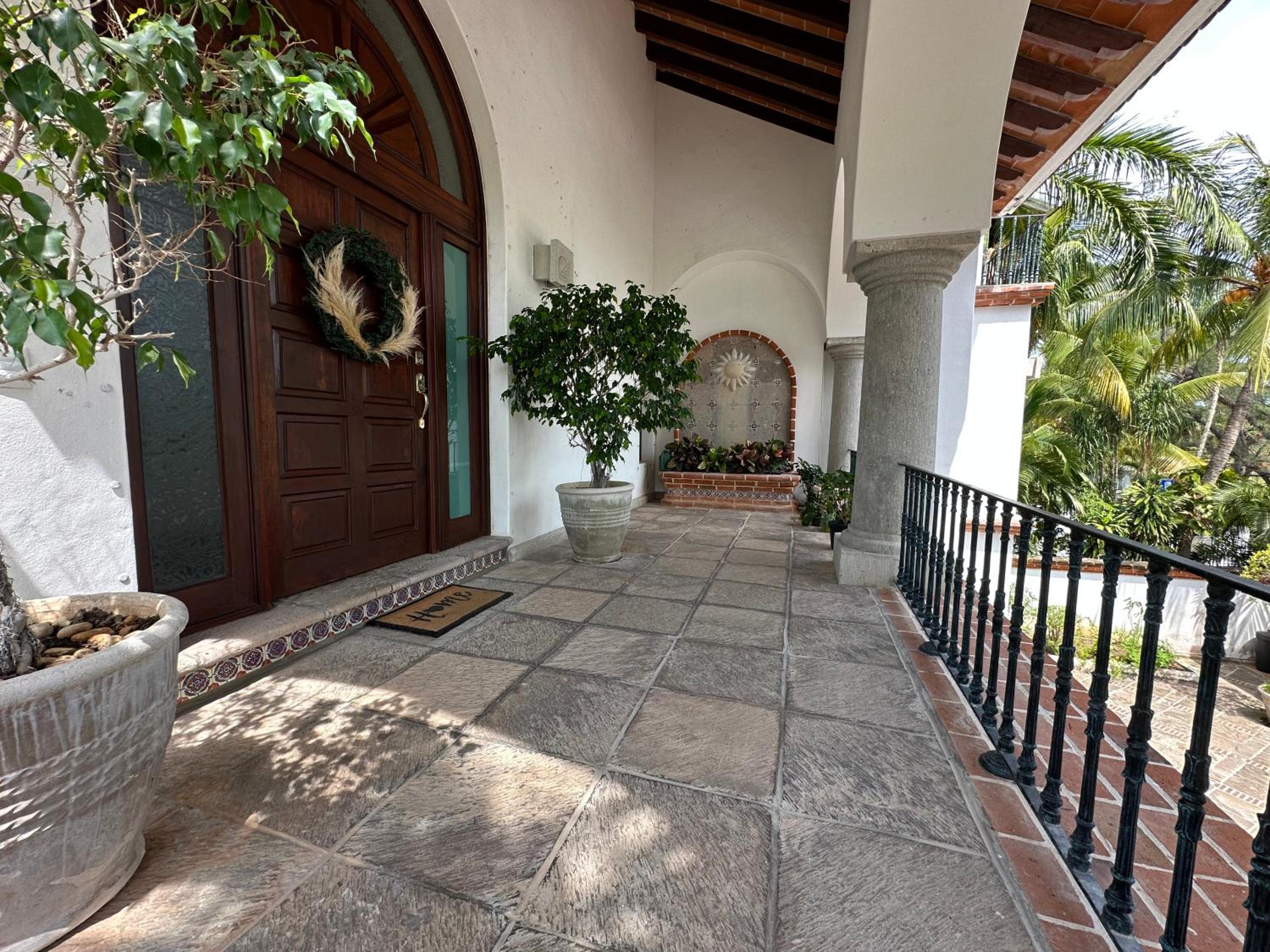 6BR Exclusive Beachfront Retreat by Solmar Rentals