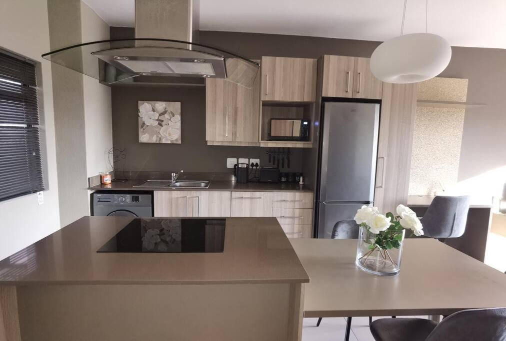 Sandton Central Apartment