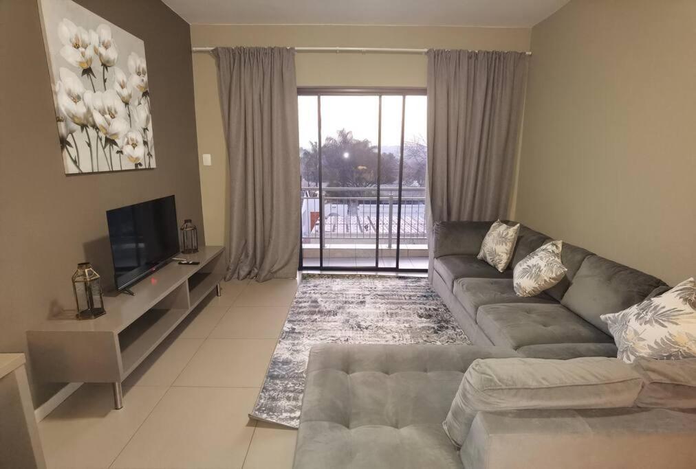 Sandton Central Apartment