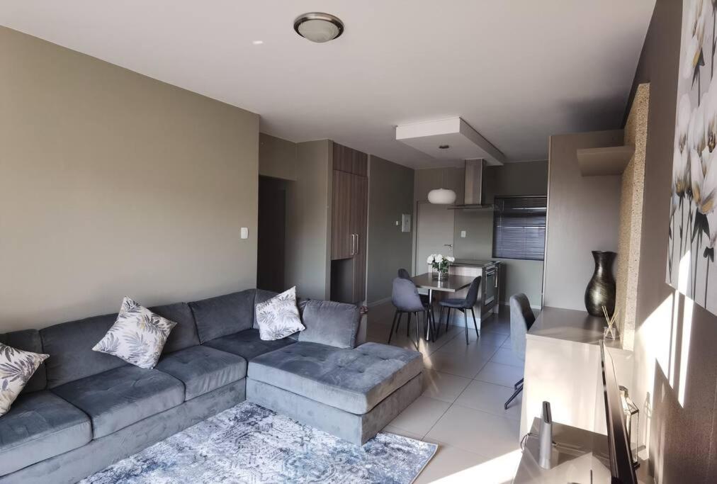 Sandton Central Apartment