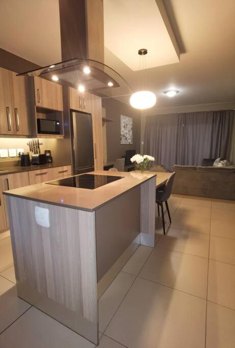 Sandton Central Apartment